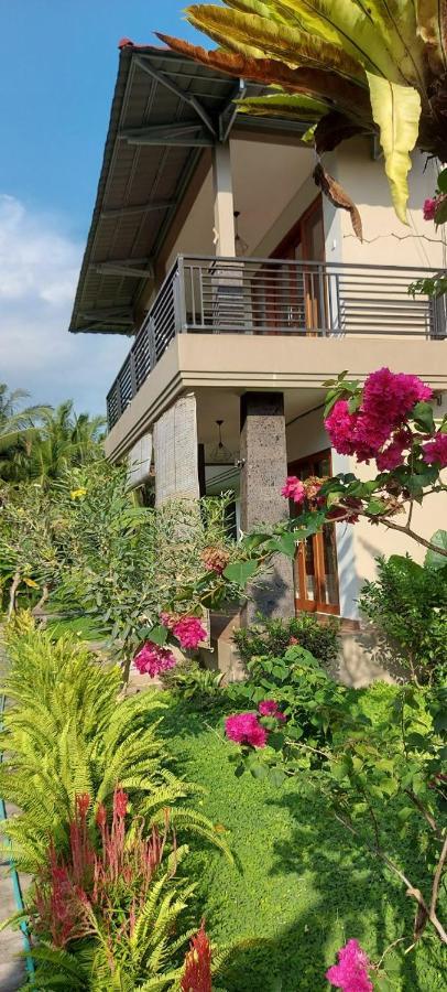 Indraprastha Cottage Ubud ภายนอก รูปภาพ